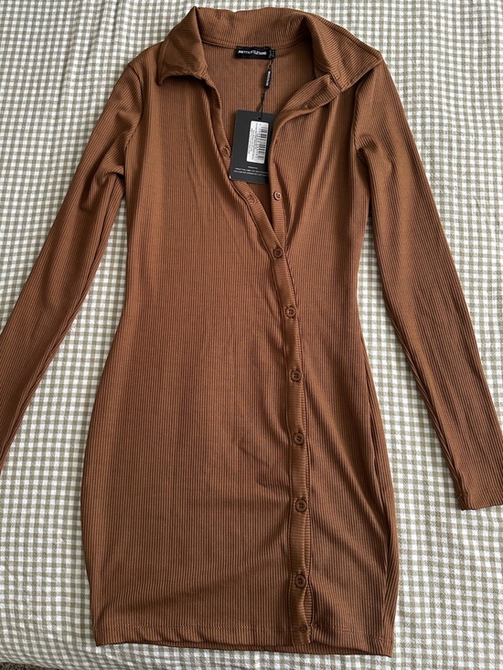 PrettyLittleThing Dresses & Skirts - PrettyLittleThing Ribbed Asymmetrical Button-FrontDress in Camel